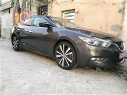 نيسان ماكسيما